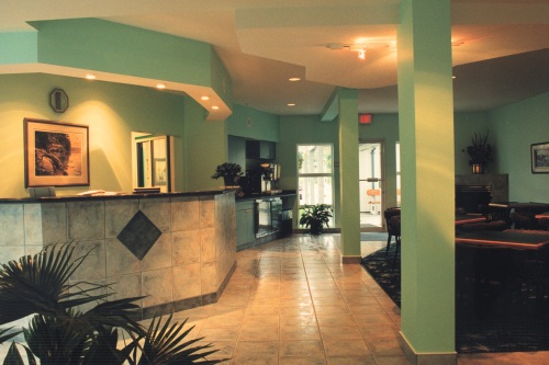 QUARTERDECK INN&MARINA RESORT 002